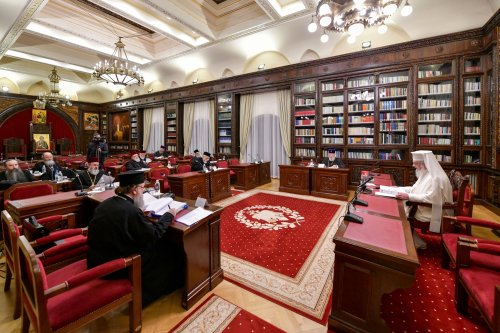Sinodul Mitropoliei Munteniei și Dobrogei în ședință de lucru Poza 287260
