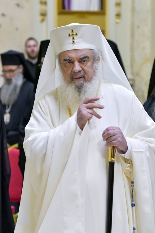 Întrunirea Sfântului Sinod al Bisericii Ortodoxe Române la Palatul Patriarhiei Poza 287339