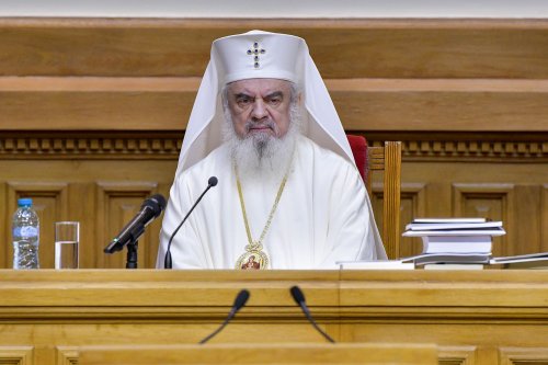 Întrunirea Sfântului Sinod al Bisericii Ortodoxe Române la Palatul Patriarhiei Poza 287349