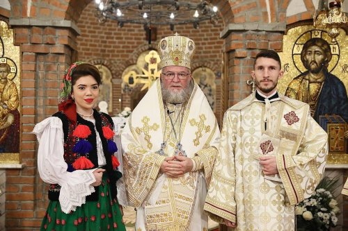 Momente de rugăciune la Catedrala Episcopală „Sfânta Treime” Baia Mare Poza 287593