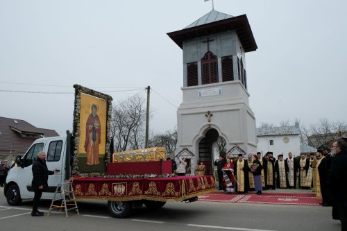 Momente istorice de comuniune și rugăciune în a doua zi de pelerinaj în Prahova Poza 287740