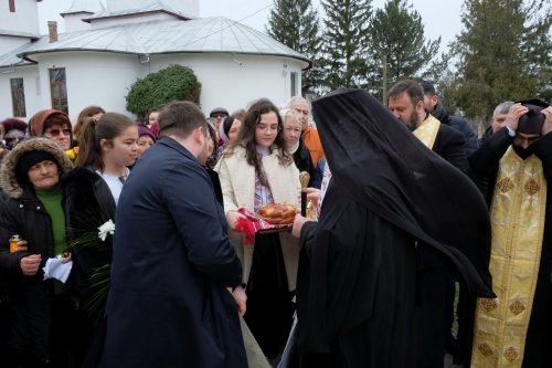 Momente istorice de comuniune și rugăciune în a doua zi de pelerinaj în Prahova Poza 287748