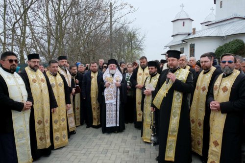 Momente istorice de comuniune și rugăciune în a doua zi de pelerinaj în Prahova Poza 287749