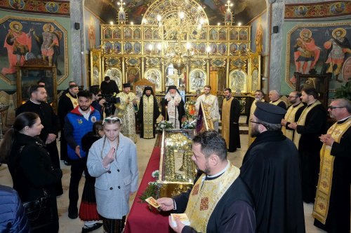 Momente istorice de comuniune și rugăciune în a doua zi de pelerinaj în Prahova Poza 287758