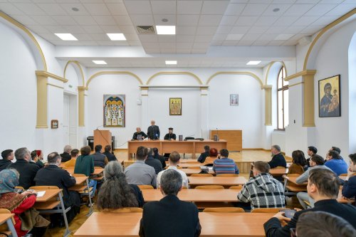 Lansarea Enciclopediei teologice „Theotokos” în Capitală Poza 287880