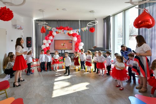 Copiii de la Grădinița Patriarhiei Române și‑au sărbătorit mamele