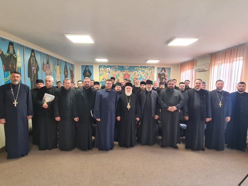 Grija față de sănătate discutată de clericii tulceni Poza 288643
