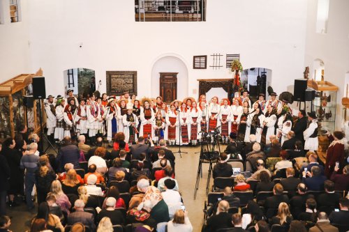 Două volume semnate de Episcopul Macarie, lansate la Cluj-Napoca Poza 288719