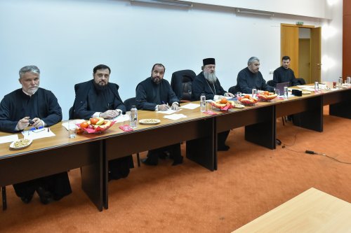 Evaluare a candidaților pentru preoție în Eparhia Bucureștilor Poza 288730