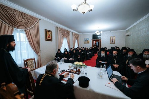 Sinaxă monahală în Arhiepiscopia Romanului și Bacăului Poza 288725