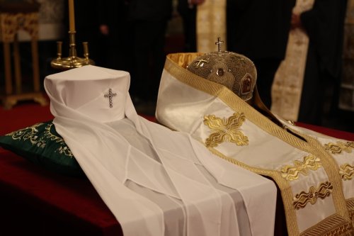 Patriarhul Neofit al Bulgariei va fi înmormântat mâine la Sofia Poza 288803