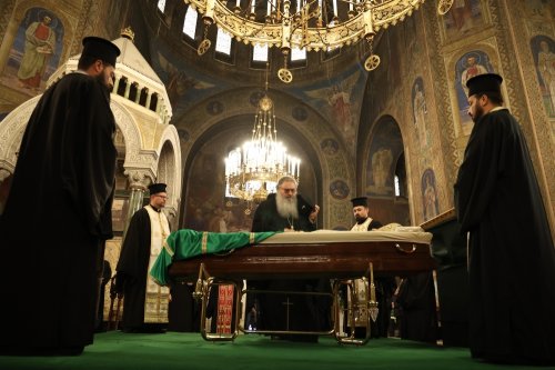 Patriarhul Neofit al Bulgariei va fi înmormântat mâine la Sofia Poza 288805