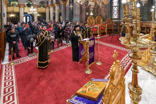 Slujba Canonului cel Mare continuă la Catedrala Patriarhală Poza 289175