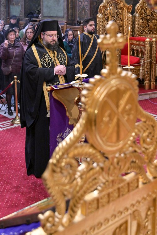 Slujba Canonului cel Mare continuă la Catedrala Patriarhală Poza 289178