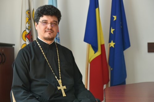 Preotul lect. dr. Cosmin Daniel Pricop, noul decan al Facultății „Justinian Patriarhul”