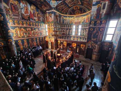 Conferință la Facultatea de Teologie Ortodoxă din Cluj-Napoca Poza 289403