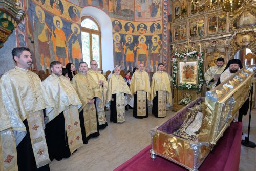 Popas duhovnicesc al Sfântului Dimitrie cel Nou la Biserica Icoanei Poza 289500