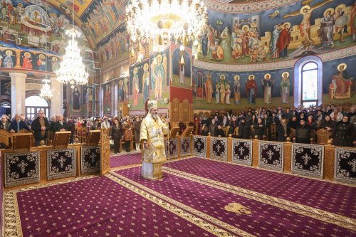 Duminica dreptei credințe la Catedrala Arhiepiscopală din Buzău Poza 289674