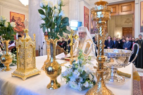 Patriarhul României a sfințit capela din incinta Palatului Parlamentului Poza 289749