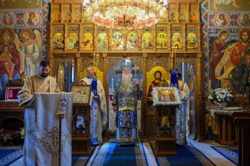 Slujire arhierească la Mănăstirea Mraconia Poza 289802