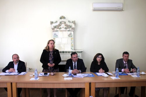 Conferința „Învățământul religios din Oltenia” la Craiova Poza 289994