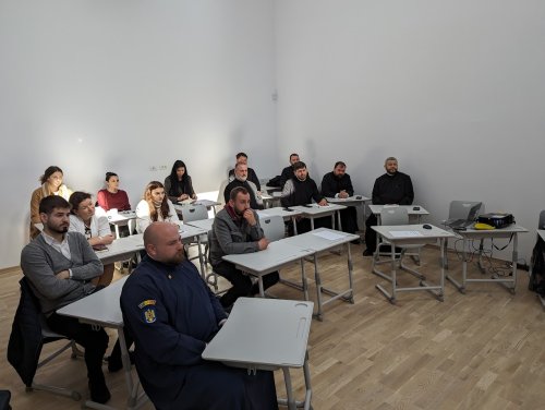 Curs pentru prevenirea traficului de persoane la Timișoara Poza 290015