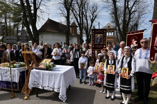 Comunități din Protopopiatul Ilfov Nord vizitate de Sfântul Dimitrie cel Nou Poza 290217