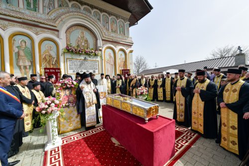 Pelerinajul Sfântului Dimitrie cel Nou în judeţul Ilfov, la final Poza 290293