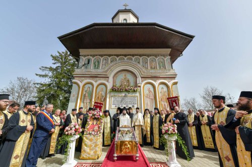 Pelerinajul Sfântului Dimitrie cel Nou în judeţul Ilfov, la final Poza 290393