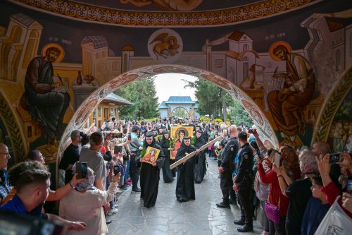 Pelerinajul Sfântului Dimitrie cel Nou în judeţul Ilfov, la final Poza 290411