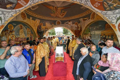 Pelerinajul Sfântului Dimitrie cel Nou în judeţul Ilfov, la final Poza 290414