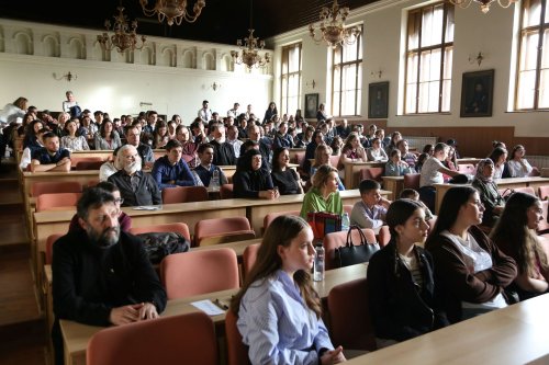 Conferința „Postul, timpul vindecării sufletești” la Sibiu Poza 290487