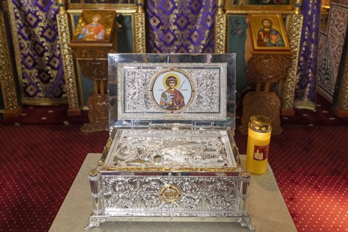 Raclă nouă sfințită de Patriarhul României Poza 290580