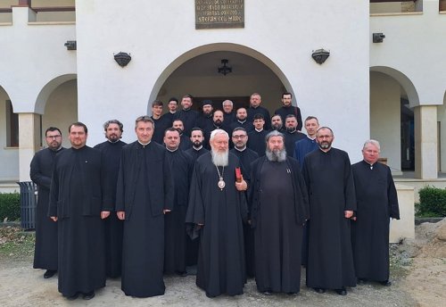 Cursuri de îndrumare duhovnicească în Arhiepiscopia Vadului, Feleacului și Clujului Poza 290643