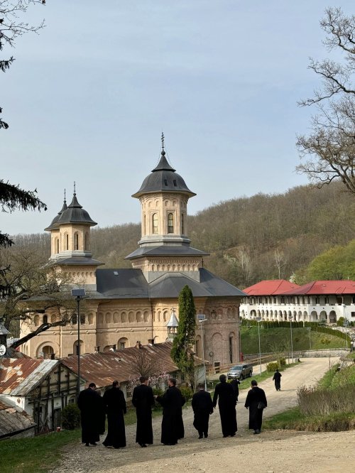 Cursuri de îndrumare duhovnicească în Arhiepiscopia Vadului, Feleacului și Clujului Poza 290646