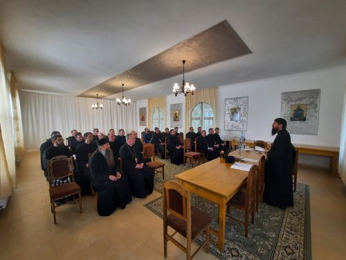 Cursuri de îndrumare duhovnicească la Mănăstirea Rebra-Parva Poza 291583