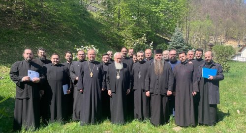 Cursuri de îndrumare duhovnicească la Mănăstirea Rebra-Parva Poza 291586