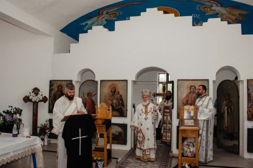 Slujire arhierească la biserica din Măgurele, județul Tulcea Poza 292391