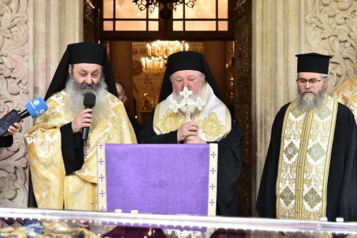 Penultima zi a pelerinajului din Arhiepiscopia Bucureștilor, în Protoieria Sector 5 Poza 292549