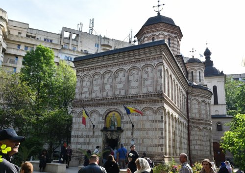 Penultima zi a pelerinajului din Arhiepiscopia Bucureștilor, în Protoieria Sector 5 Poza 292553