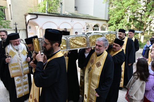 Penultima zi a pelerinajului din Arhiepiscopia Bucureștilor, în Protoieria Sector 5 Poza 292556