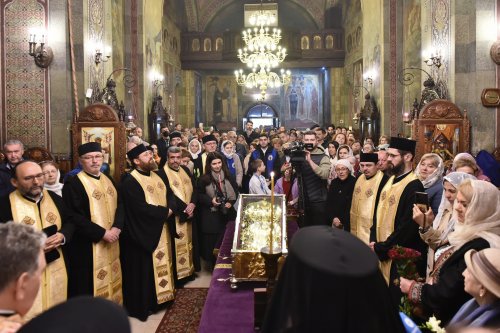 Penultima zi a pelerinajului din Arhiepiscopia Bucureștilor, în Protoieria Sector 5 Poza 292559