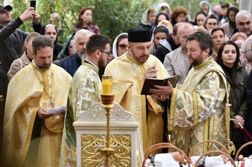 Penultima zi a pelerinajului din Arhiepiscopia Bucureștilor, în Protoieria Sector 5 Poza 292617