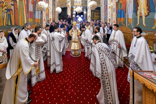 Sfântul Dimitrie cel Nou și-a încheiat călătoria în Arhiepiscopia Bucureștilor Poza 292764
