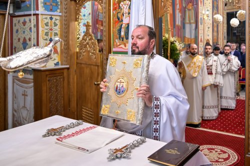 Sfântul Dimitrie cel Nou și-a încheiat călătoria în Arhiepiscopia Bucureștilor Poza 292765