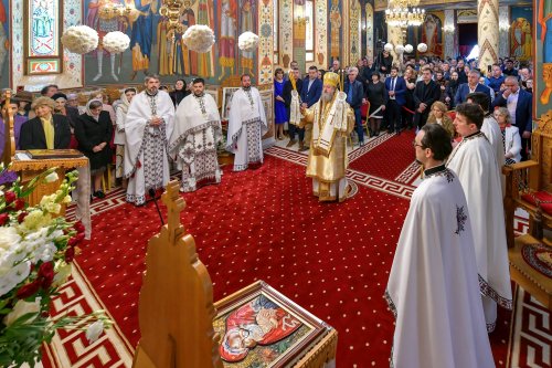 Sfântul Dimitrie cel Nou și-a încheiat călătoria în Arhiepiscopia Bucureștilor Poza 292774