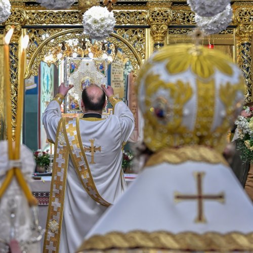 Sfântul Dimitrie cel Nou și-a încheiat călătoria în Arhiepiscopia Bucureștilor Poza 292775