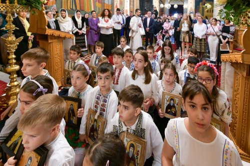 Sfântul Dimitrie cel Nou și-a încheiat călătoria în Arhiepiscopia Bucureștilor Poza 292790