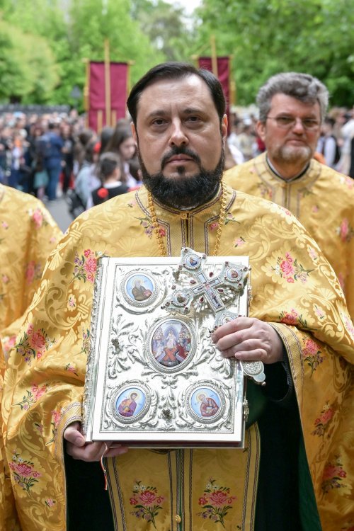 Sfântul Dimitrie cel Nou și-a încheiat călătoria în Arhiepiscopia Bucureștilor Poza 292802