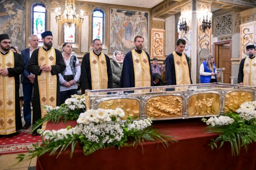 Sfântul Dimitrie cel Nou și-a încheiat călătoria în Arhiepiscopia Bucureștilor Poza 292827